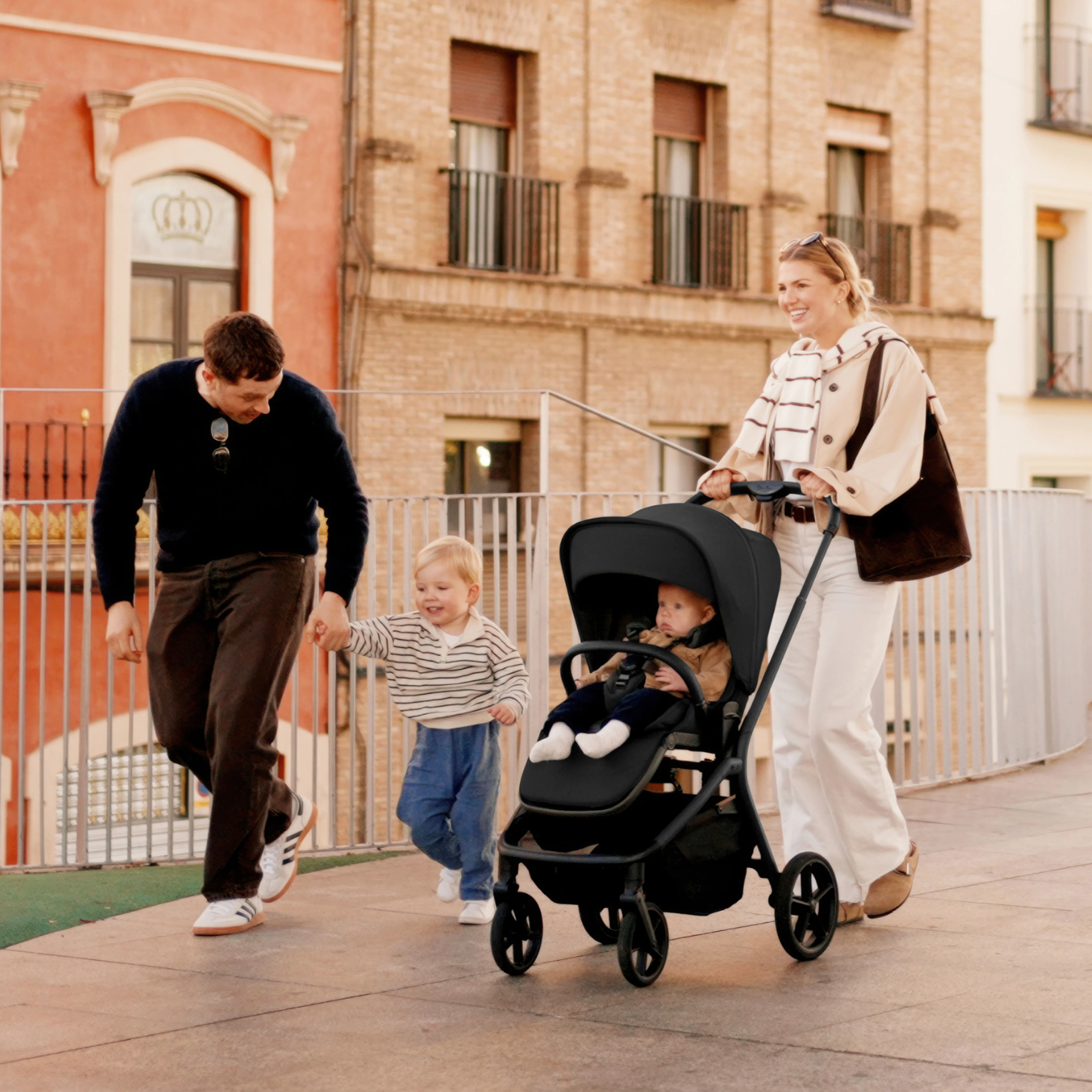 Breez Onyx Travel System Ultimate 360 Infant Carrier Bundle (12 piece) - Image 14