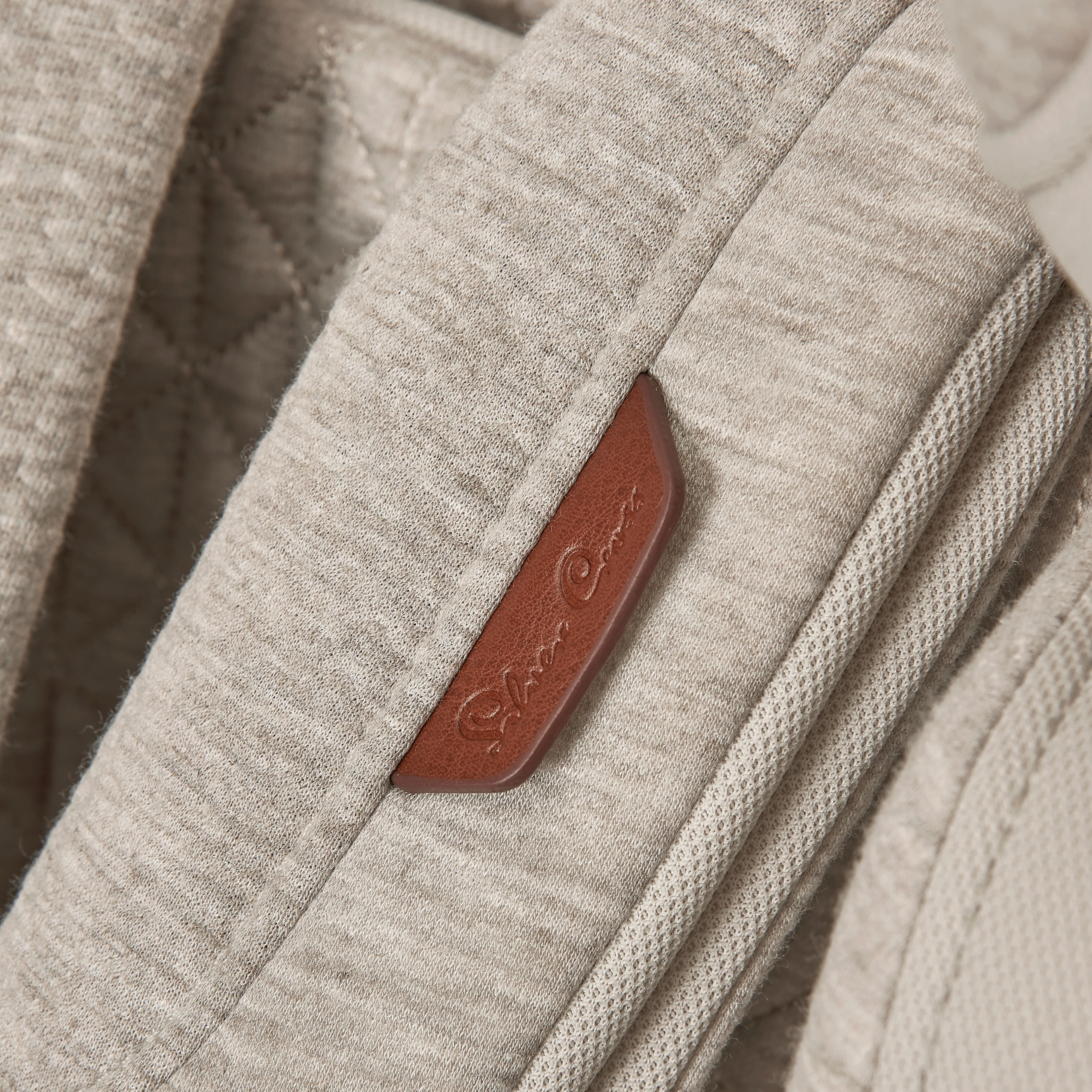 Discover i-Size Almond - Image 8