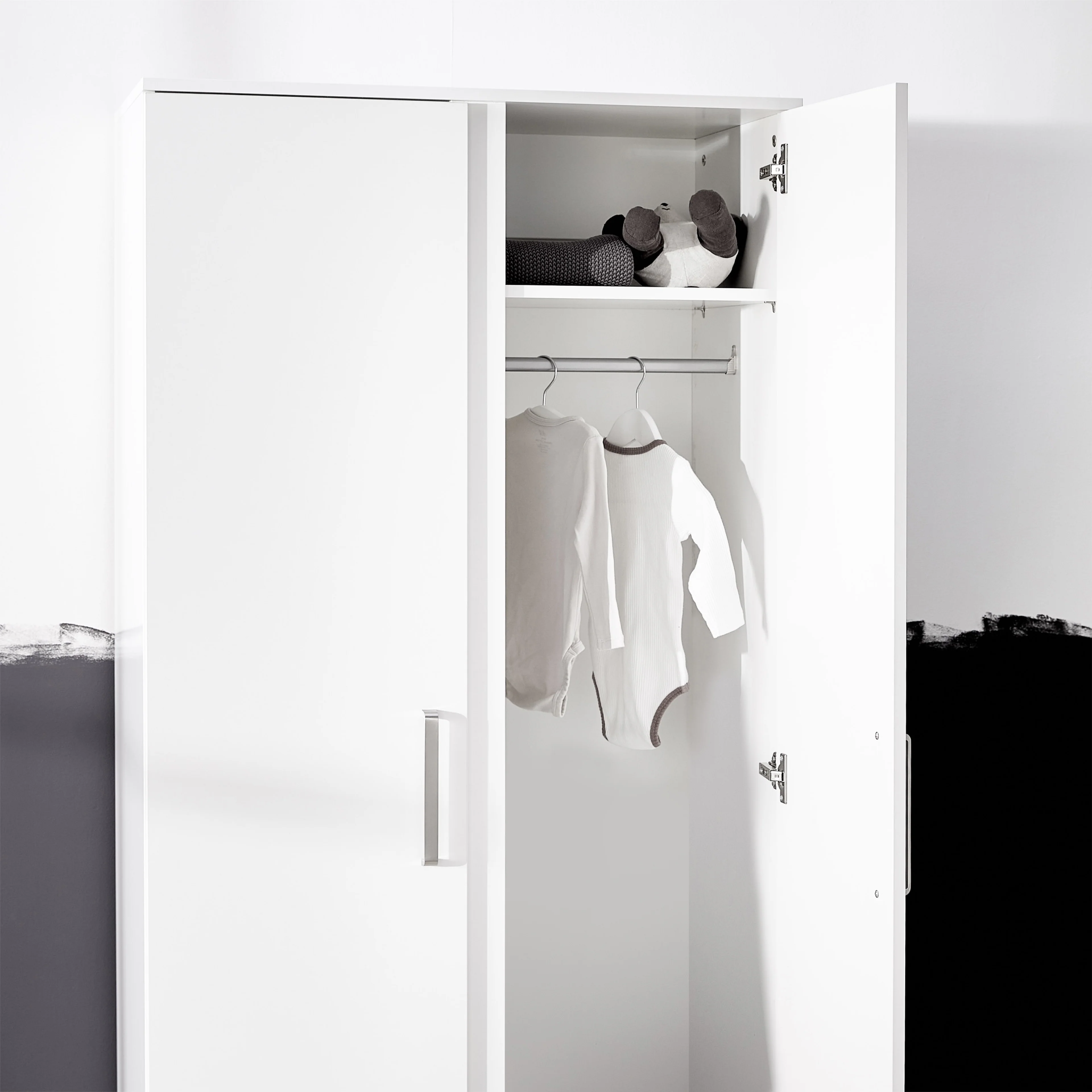 Finchley White Wardrobe - Image 3