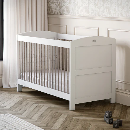 Valencia 3 Piece Nursery Set Convertible Cot to Toddler Bed, Dresser & Wardrobe - Image 2